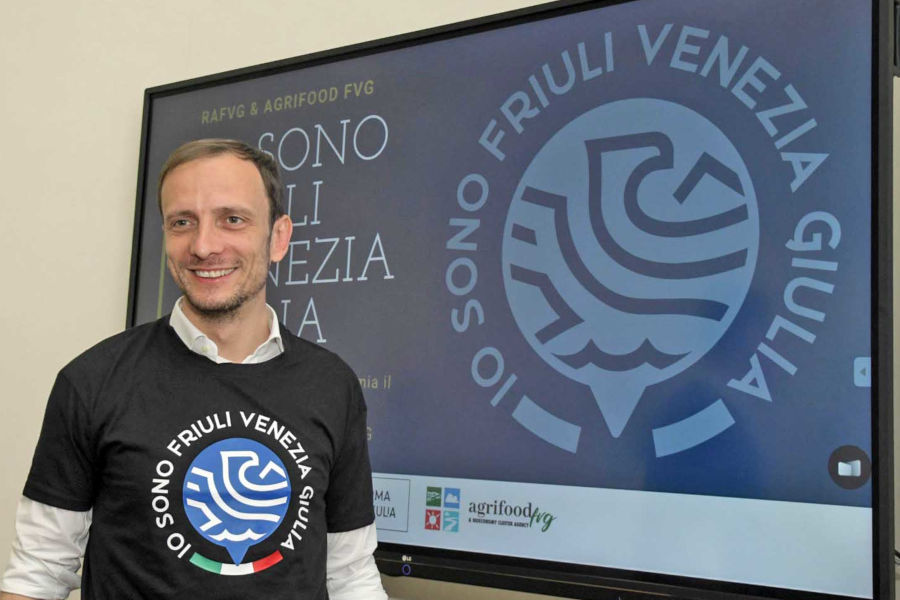 Nel tentativo di creare un’identità regionale alla sua produzione agricola, la regione guidata da Massimiliano Felluga offre alle aziende un marchio distintivo da apporre sui propri prodotti.