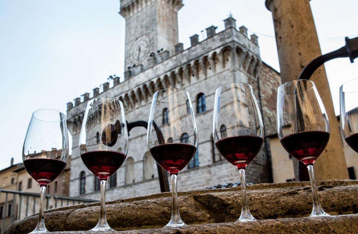 Tra le varie destinazioni in regione, Montepulciano e la Valdichiana Senese registrano circa 2 milioni di presenze turistiche all’anno