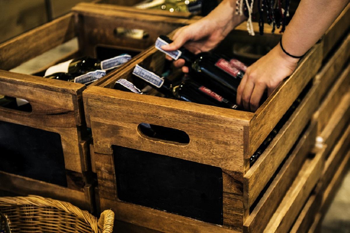 Secondo UIV, import vino italiano in 5 principali mercati in 2023 ha registrato calo 4,4% volumi e 7,3% valori. Positiva solo Germania