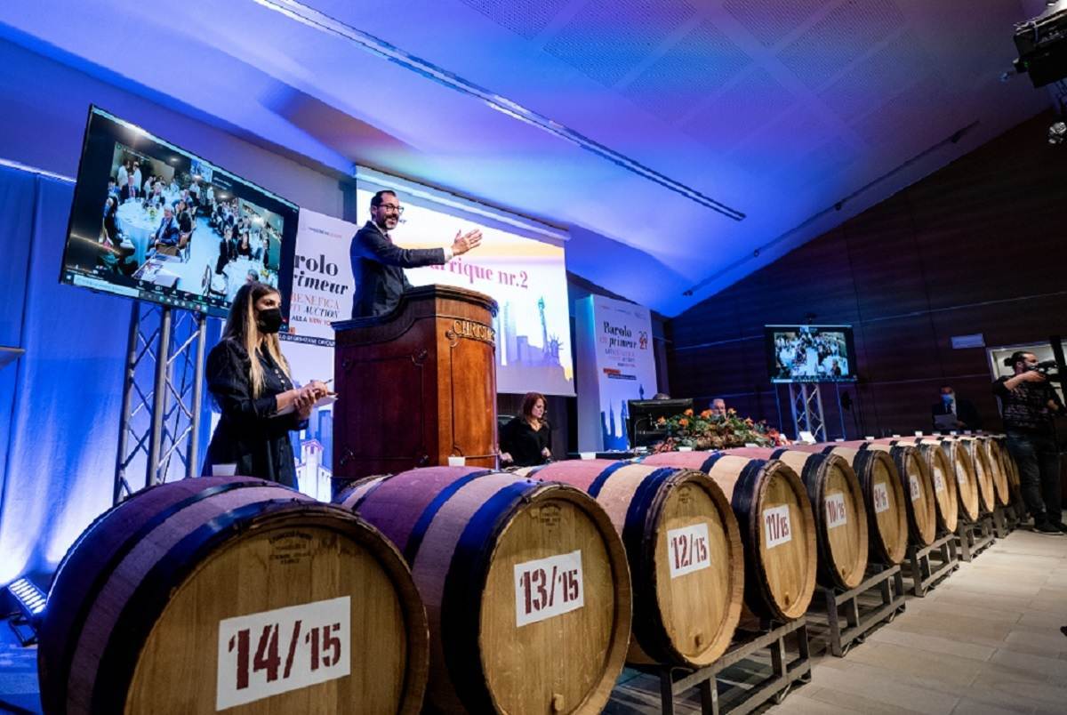 Barolo en Primeur, raccolti 2,4 milioni in 3 anni. Quarta edizione il 25 ottobre a Castello di Grinzane Cavour collegata con Londra e New York