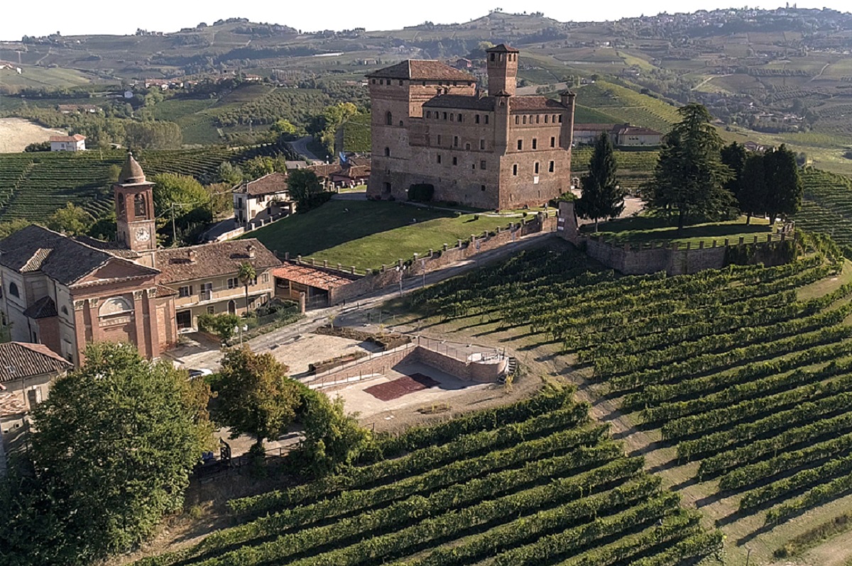 Battuta dal martelletto del direttore di Christie’s Italia Cristiano De Lorenzo, l’asta si terrà al Castello di Grinzane Cavour