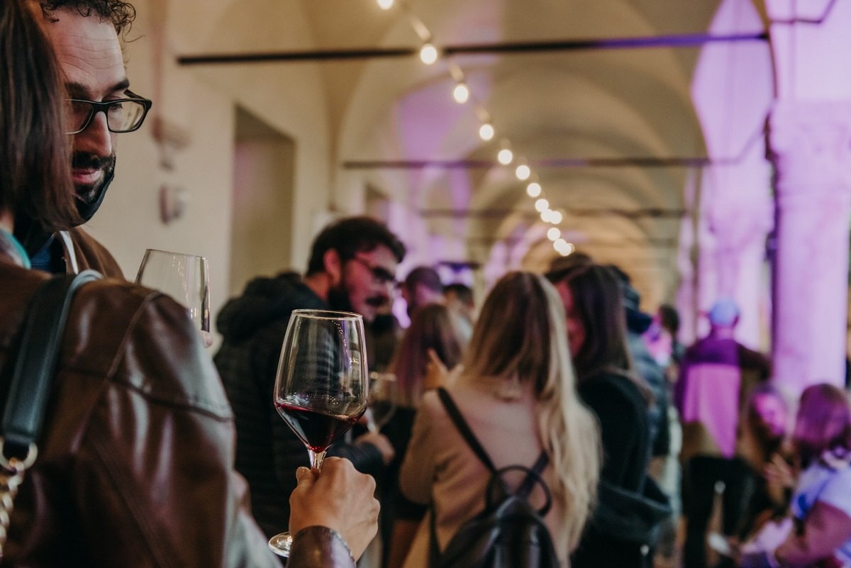 Sabato 5 e domenica 6 ottobre al Conservatorio di Musica Arrigo Pedrollo di Vicenza, Gustus – Vini e Sapori di Vicenza 2024 celebra le Doc di Colli Berici