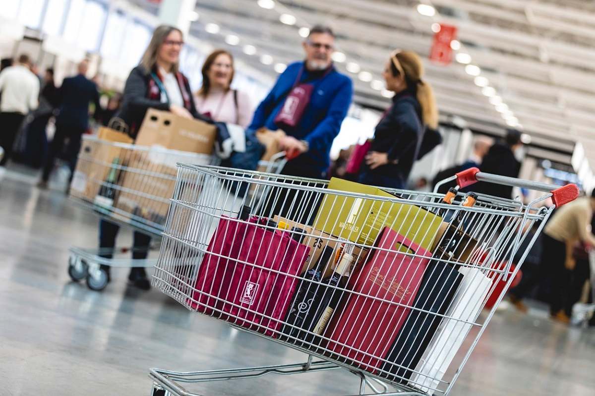 Il Mercato dei Vini dei Vignaioli Indipendenti sabato 23 novembre apre il sipario sulla 13ma edizione, in programma a BolognaFiere fino a lunedì 25.