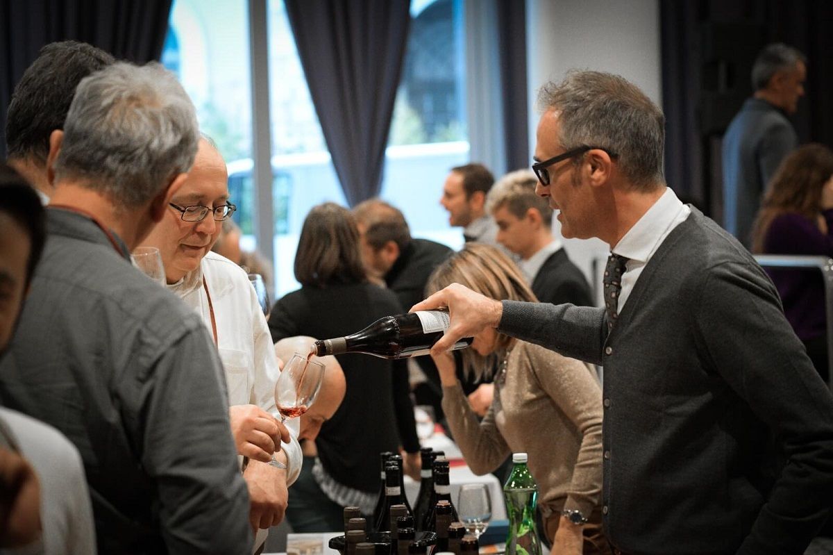 Agenda vino: Nebbiolo nel Cuore a Roma con varie espressioni del vitigno piemontese, a Calvisano Vino In-dipendente con oltre 60 vignaioli.
