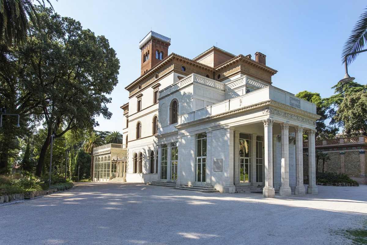 La proposta si articolerà in 4 mesi di formazione in aula nella sede della Luiss Business School a Roma e si concluderà con un tirocinio di tre mesi all'interno delle aziende del Consorzio Italia del Vino.