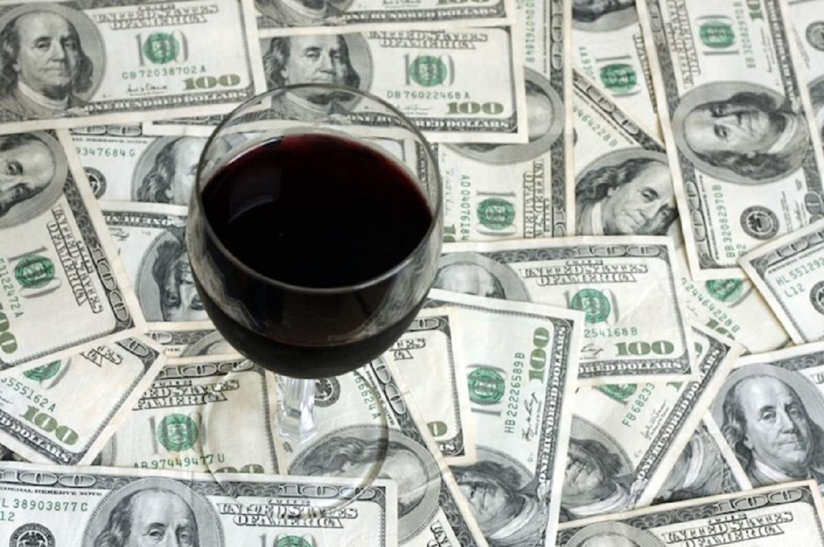 UIV-Vinitaly, Italia leader mondiale consumi vino popular e premium ma solo 10% fascia alta. Francia (47%) e USA (29%) dominano fascia luxury