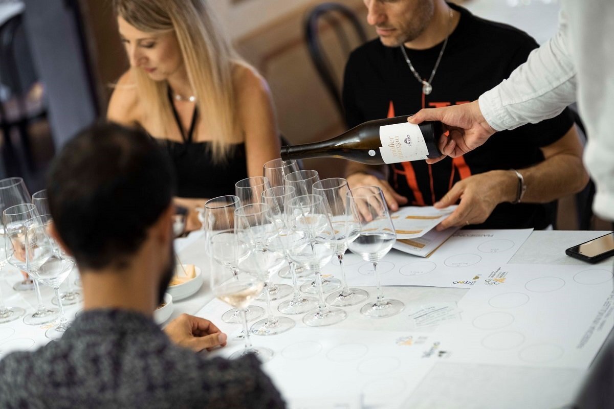 Dal 4 al 6 luglio a Palazzo Maffei a Cembra Lisignano (TN) 38ma edizione di Müller Thurgau: Vino di Montagna, tra degustazioni di diverse espressioni del bianco aromatico, masterclass, spettacoli, esperienze sul territorio