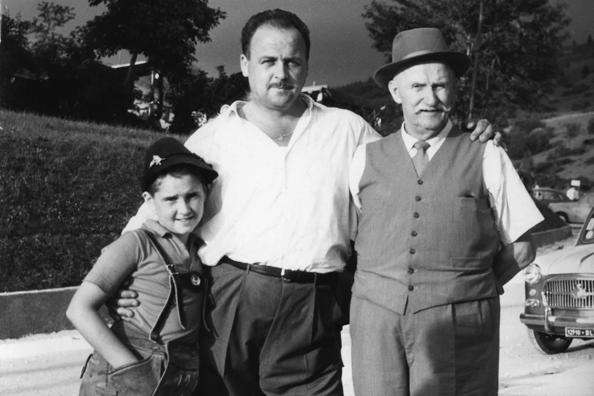 Figlio di una famiglia di commercianti, Primo porta un cognome importante nella storia economica della Destra Piave